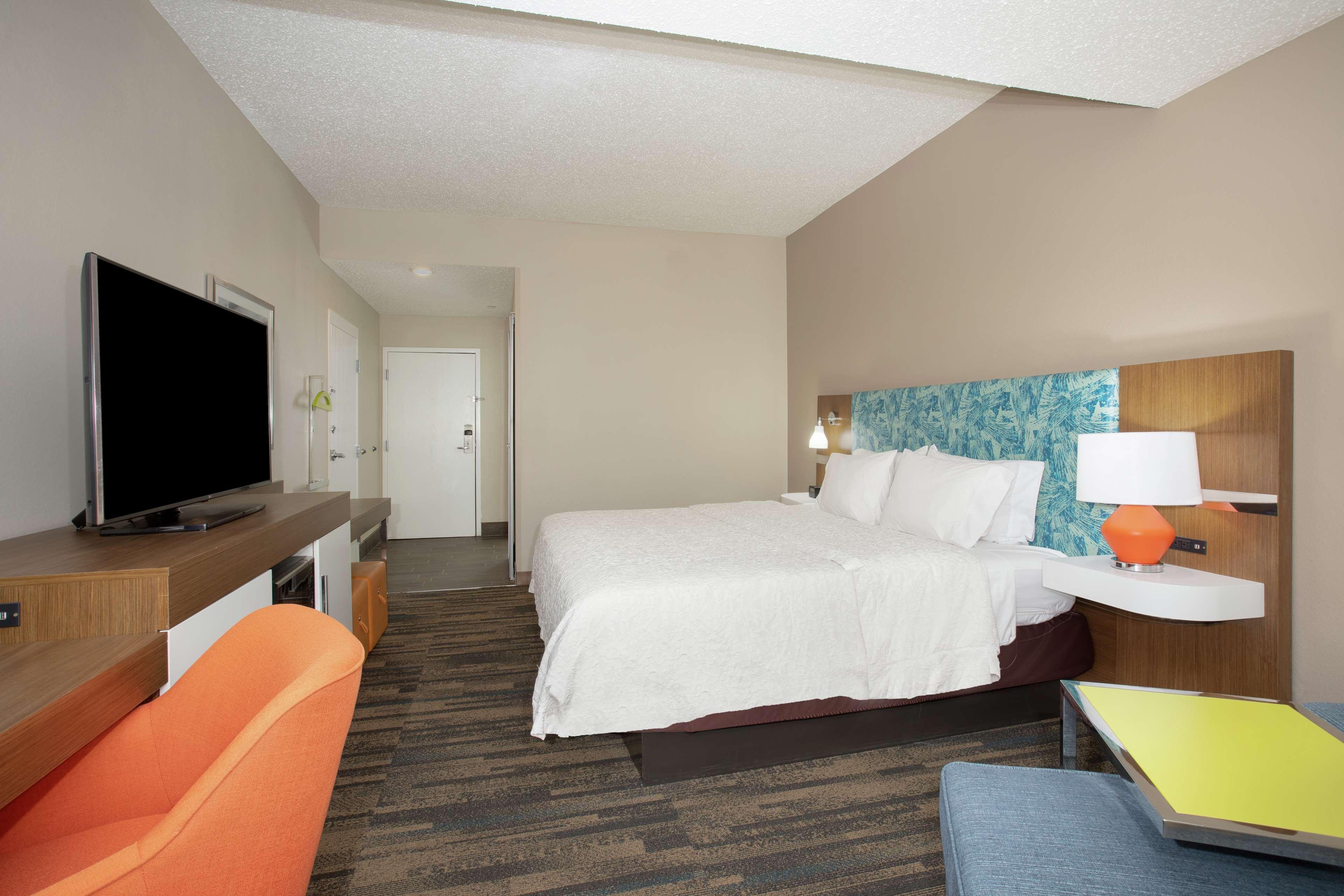 Hampton Inn & Suites Kansas City-Merriam Extérieur photo