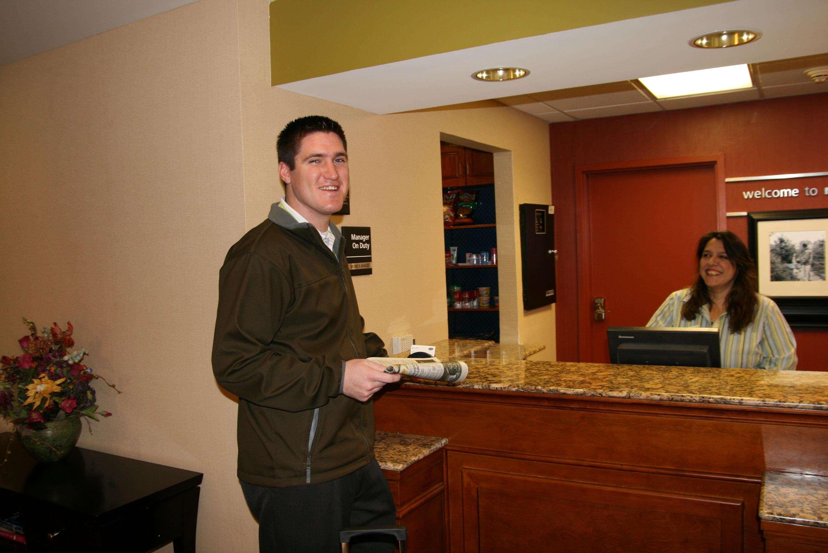 Hampton Inn & Suites Kansas City-Merriam Extérieur photo