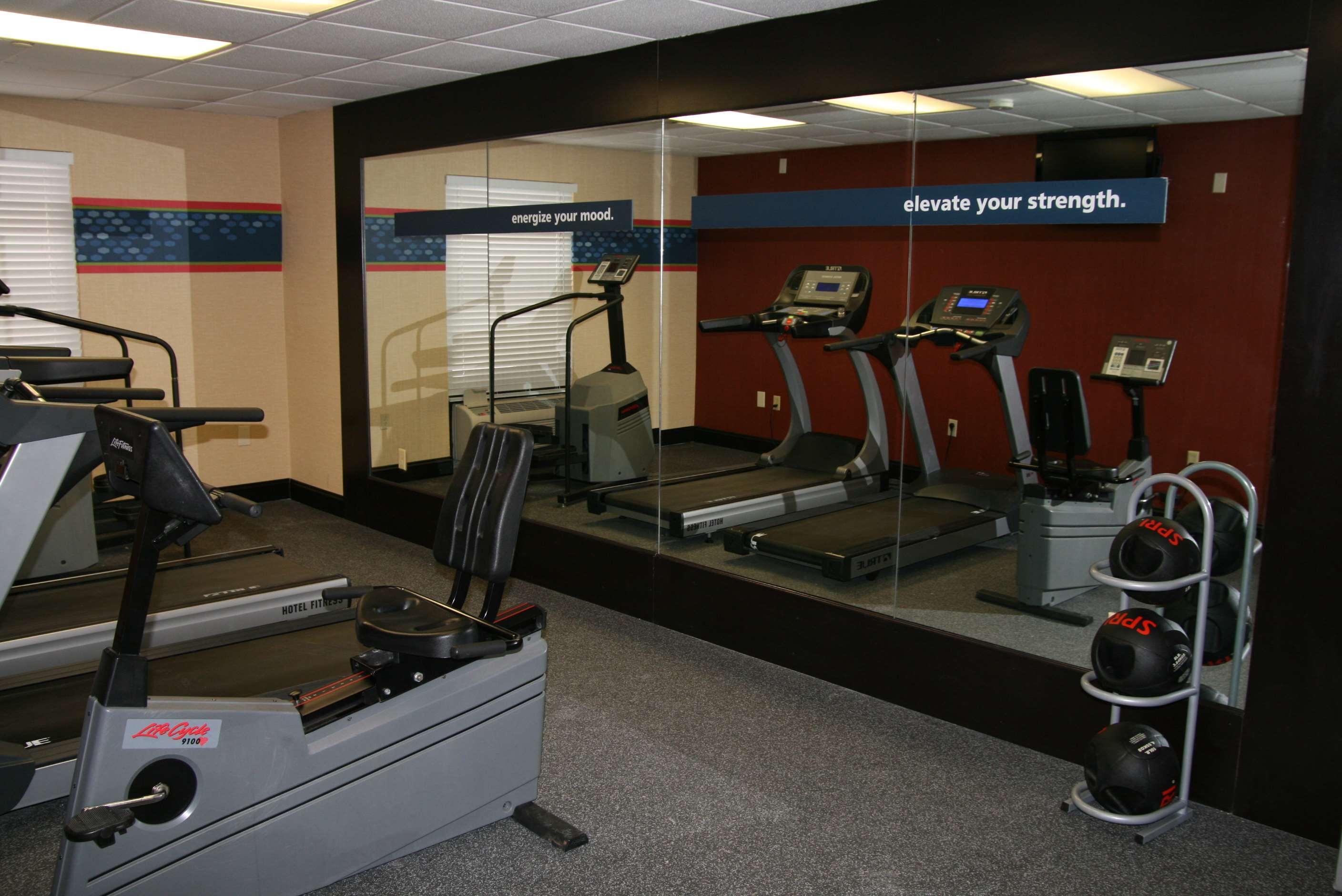 Hampton Inn & Suites Kansas City-Merriam Extérieur photo