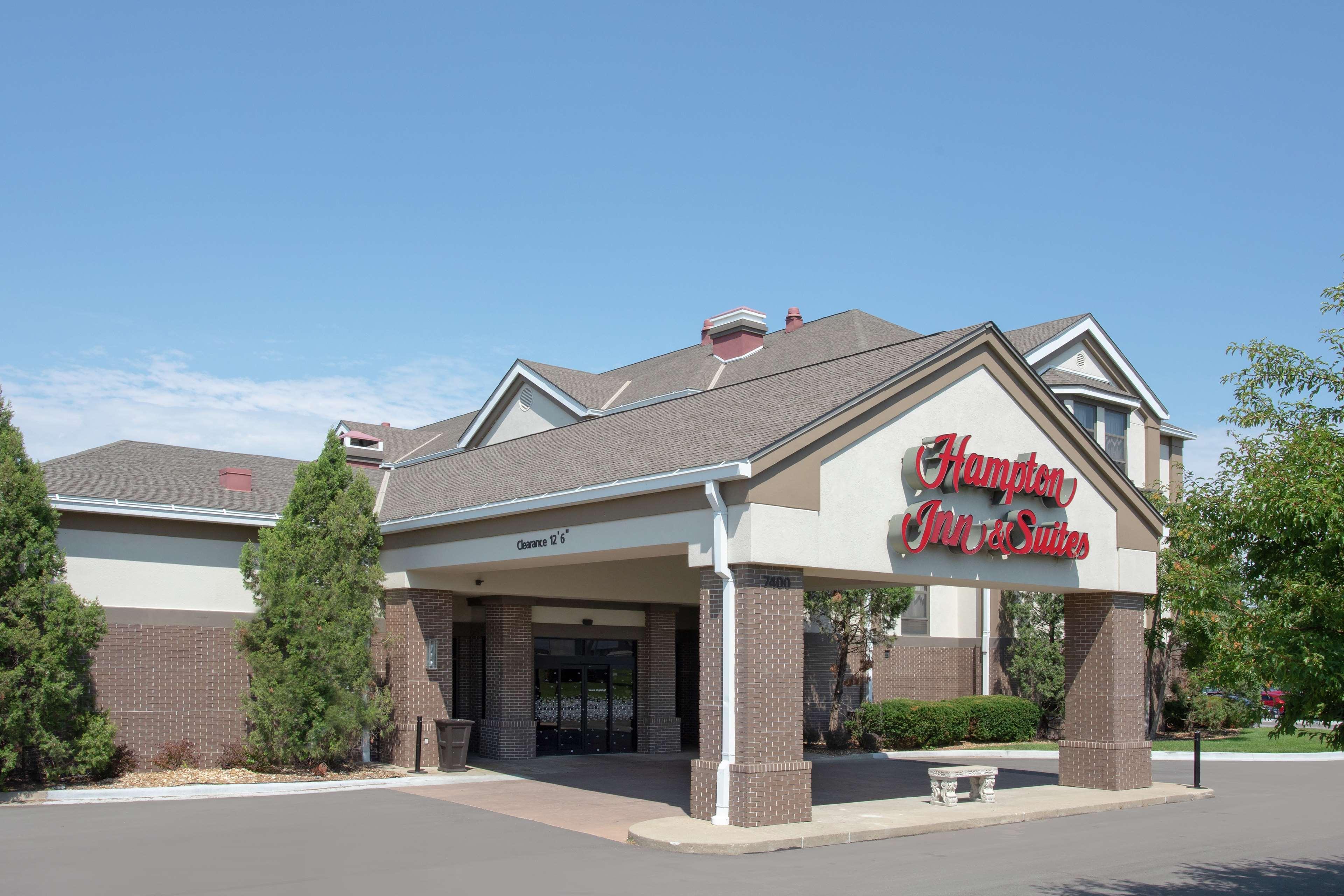 Hampton Inn & Suites Kansas City-Merriam Extérieur photo