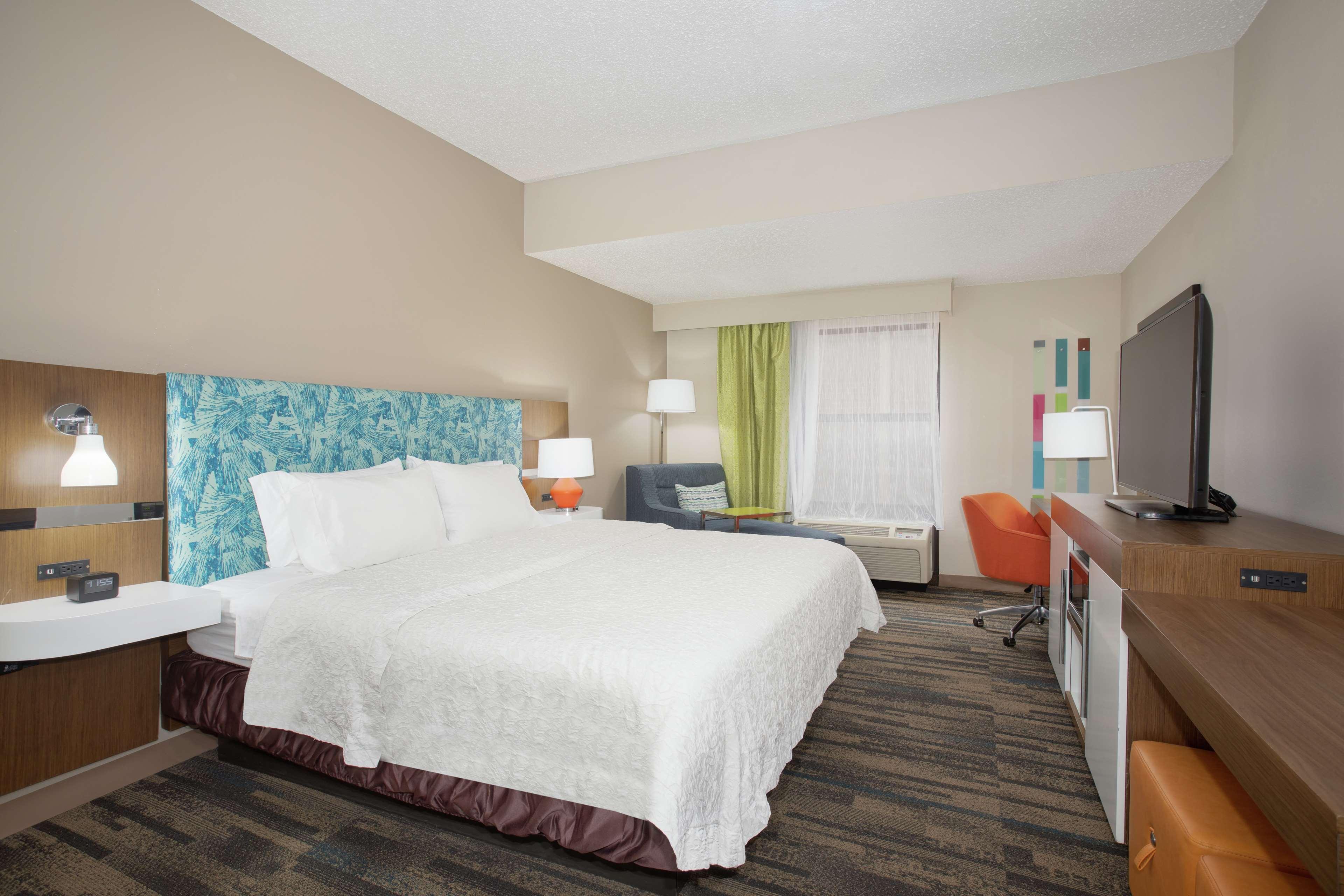 Hampton Inn & Suites Kansas City-Merriam Extérieur photo