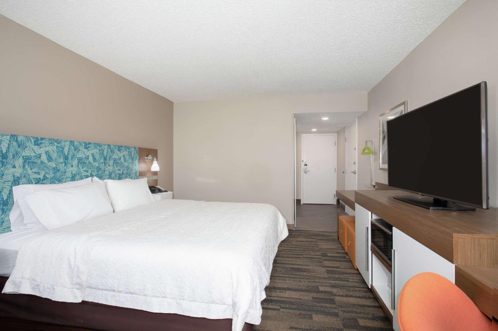 Hampton Inn & Suites Kansas City-Merriam Extérieur photo